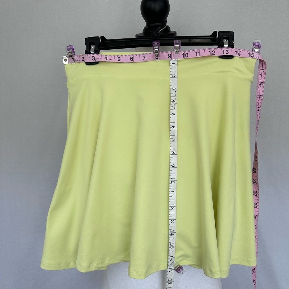 NWT Fabletics Flounce Skirt - LG - Lemon Crème skirt w/built-in shorts & pockets - Picture 6 of 16